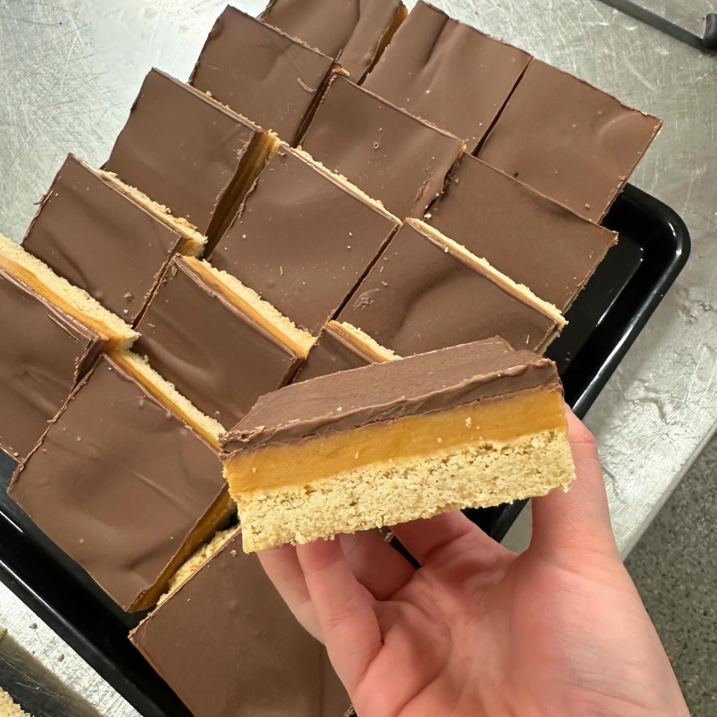 Christmas - Family Tray Bakes