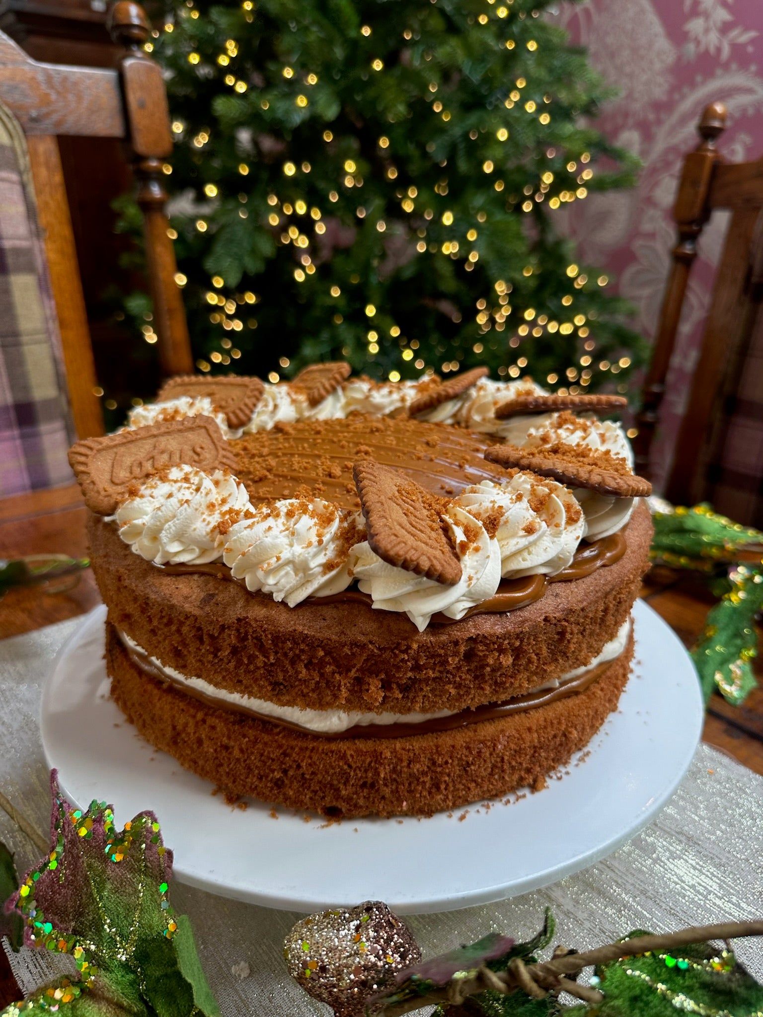 Christmas - 8" to 11" Gateaux's - Fresh Cream or Buttercream